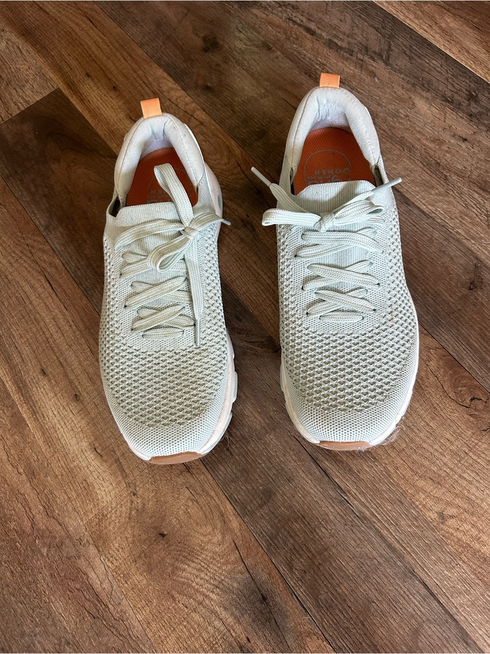 Women’s Ryka Athletic Sneakers with Orange Accents Sz 8.5